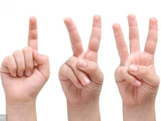 三句半台词大全爆笑（企业年会搞笑三句半台词大全）