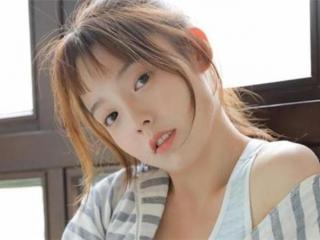 如何问女孩对自己的感觉，初次和女生聊天怎么介绍自己