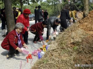 清明期间前三后四（前三后四别乱说是啥意思）