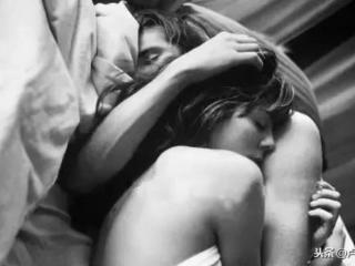 聪明女人面对男人出轨（这个聪明女人的做法让人叫绝）