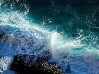 赞美大海的经典诗句（六首关于大海的诗词）