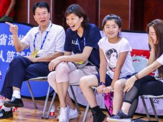 姚明女儿身高（网友猜测身高1米7）