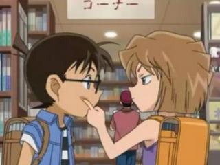 灰原哀和柯南（如果柯南选择了灰原哀）