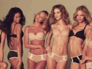 杨幂的胸有多大（34岁杨幂凭酥胸拿下维密代言）