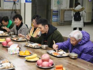 做什么赚钱最快（适合穷人赚钱快成本低的好项目）