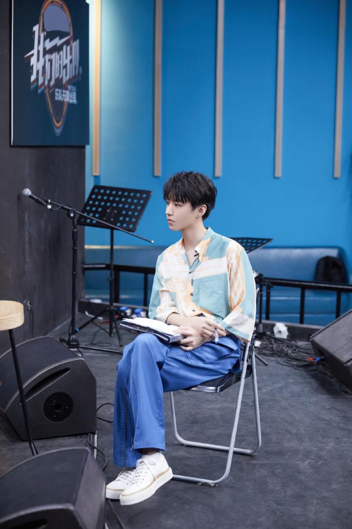 张子枫王俊凯(或搭档国民妹妹张子枫)