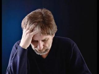 头发稀少怎么变浓密头发（或能让你重获浓密头发）