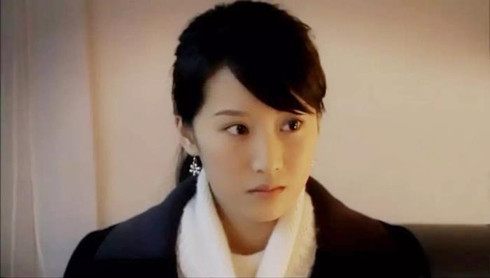 李念的精湛演技被很多导演注意到,随后不少的剧组向她抛来了橄榄枝