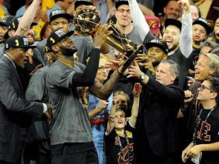 骑士队球员名单（参与骑士夺冠的14名球员）