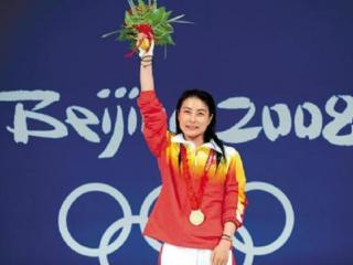 霍家怎么看得上郭晶晶（为何他偏偏痴迷于郭晶晶）