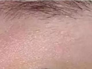 眼线笔怎么用（化妆师教你用眼线笔）