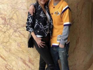 陈冠希刘嘉玲（晒与陈冠希同框合照惹争议）