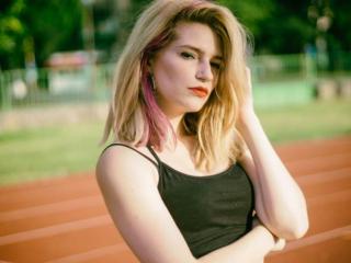 一个女人真正想分手的表现，女人想要跟你分手了