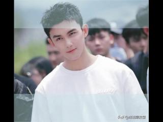 男生短发发型大全，8款最适合夏季的男生短发