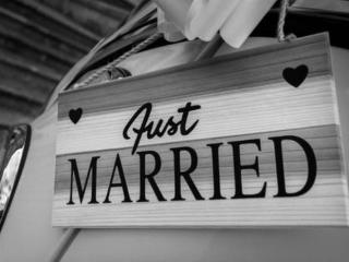 一般离婚官司收费标准（离婚诉讼律师费多少）