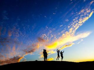 年轻人能为世界做什么（年轻人能为世界做点什么）