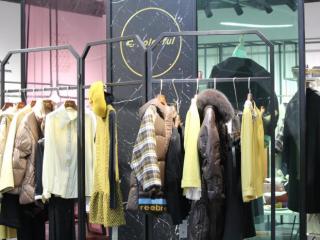 发朋友圈衣服新款话语（服装新品怎样发朋友圈）