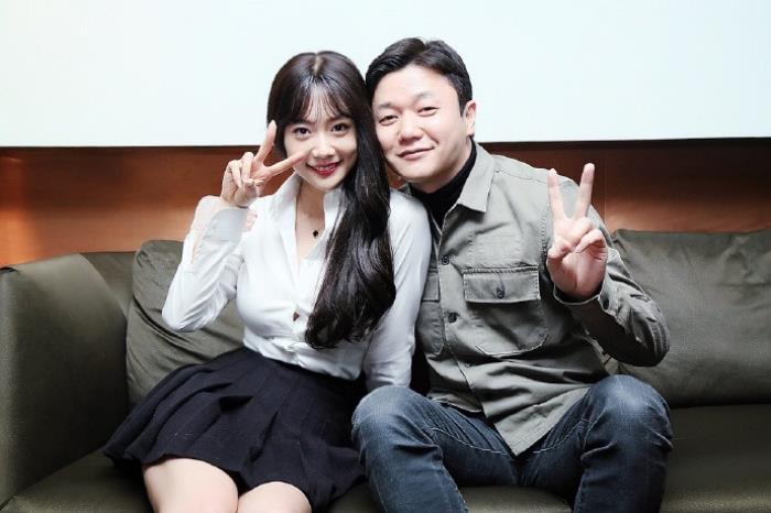 克拉拉作为"亚洲第一美女",本名李成敏,是出生在瑞士的英国籍亚裔女