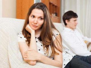 老公回归家庭后不愿提起小三（怎样判断出轨老公真心回归家庭）