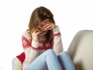 男人不接电话不回信息不拉黑（男生经常不回你信息）