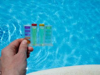 水是酸性还是碱性（关于水的酸碱性的知识）