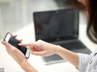 男人出轨回归后情绪低落（回归家庭后为何自己痛苦个不休）