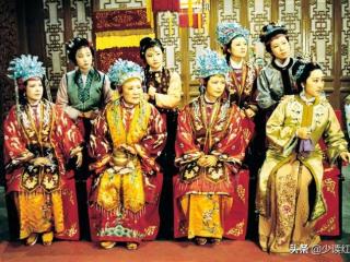 贾府为什么败落（红楼梦里的贾府是天下望族）