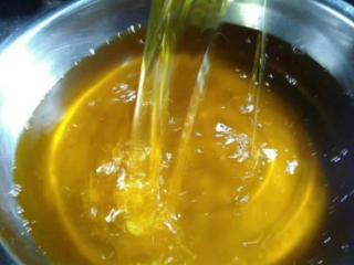 茶油涂脸的作用与功效（用茶油涂脸有什么功效）