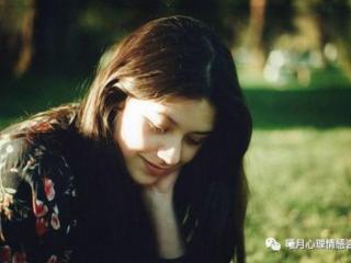 女情人分手后的心理变化，揭秘女人分手后的五个心理阶段