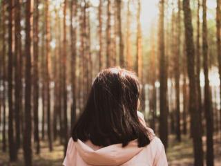 知道老公出轨不吵不闹的女人（我老婆知道我外面有人）