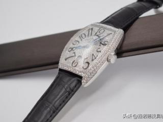 手表戴哪只手（女人手表应该戴在哪只手比较好）