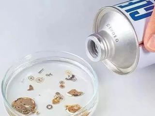 手表如何清洗（怎么样给手表洗油才靠谱）