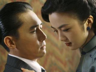 色戒梁朝伟汤唯真的吗（中汤唯梁朝伟假戏真做）