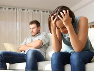 遇到丈夫出轨怎么办（发现老公出轨后正确的处理方式）