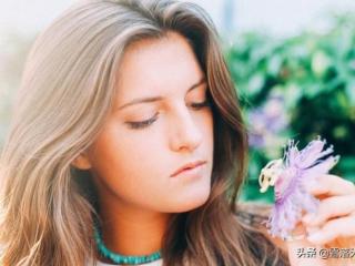 什么样肢体接触算暧昧（基本可以判定关系暧昧）