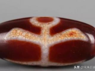 天珠怎么辨别真假（鉴定天珠有人告诉你为什么假吗）