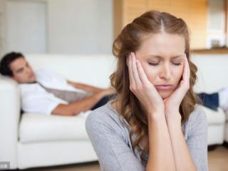 二婚不让老婆管钱的男人（为什么不让女人管钱）