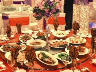 两个都是二婚怎么请客（二婚在三个酒店摆酒席167桌）