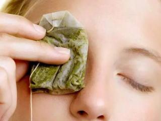 眼皮肿是怎么快速消除（可快速消除眼睛浮肿）