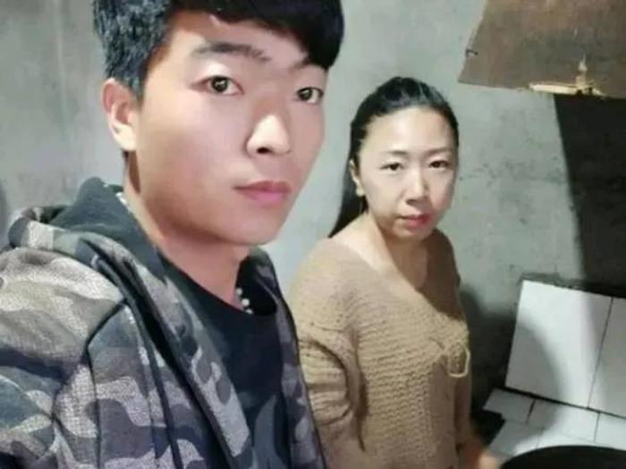 湖南离异女找男36岁离异大姐嫁给22岁帅小伙