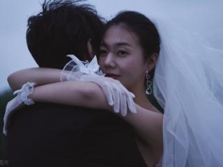 孩子闹离婚双方家长如何做（面对孩子们的婚姻矛盾）