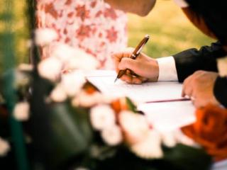 自己写的离婚协议书有法律效力吗（离婚协议书是自己写吗）