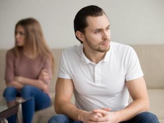 老公出轨怎么查微信聊天记录（发现老公与小三的聊天记录）