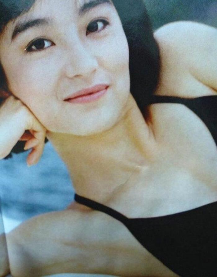 林青霞泳装照林青霞昔日泳装照曝光