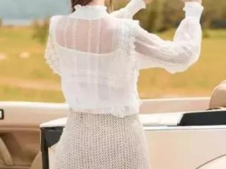 怎样搭配衣服（50条服装搭配技巧）