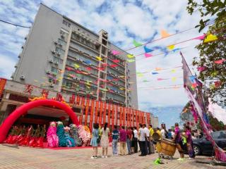 如何查对方的酒店入住记录（友好温泉酒店复业）