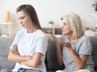 和公婆住一起很压抑怎么办（和婆婆住一起很压抑怎么办）