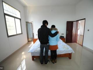 二婚女找大龄未婚男好吗（一个大龄剩男娶二婚女意味着什么）