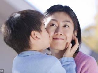 离婚了有两个孩子怎么办（离婚两个小孩怎么抚养）