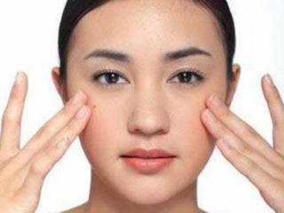 脸上排毒最好的方法（教你脸部排毒的正确手法）